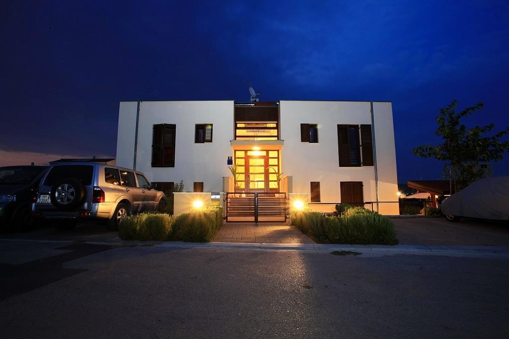 Villa Zadar Бибине Екстериор снимка